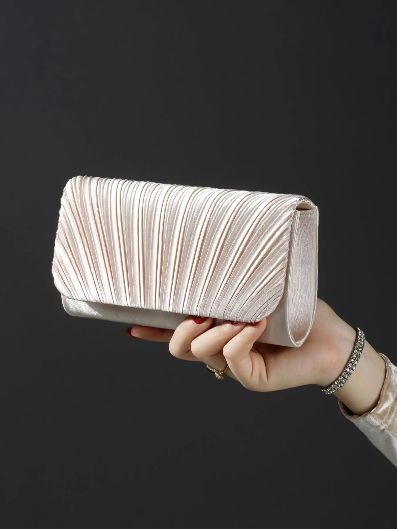 Women's Elegant Pleated Design Evening Bag, Exquisite Trendy Clutch Bag, Fashionable Shoulder Crossbody Purse Bag for Party Decoration