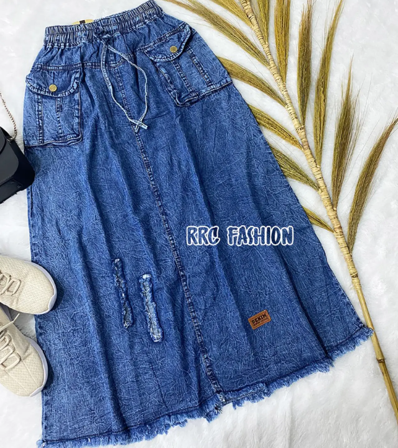 Rok Jeans Dewasa Kantong Depan Warna Snow Muat BB 40 Sampai 80 kg Panjang Rawis Karet Nyaman