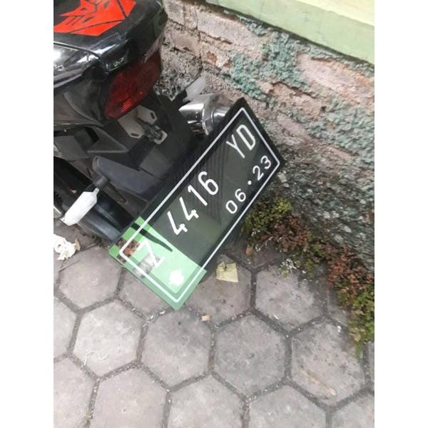Dudukan plat nomor motor akrilik variasi lampu led sepeda motor universal Aksesoris Motorcycle Penutup plat nomor motor 5