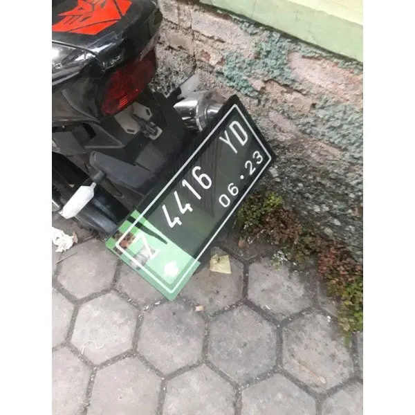 Dudukan plat nomor motor akrilik variasi lampu led sepeda motor universal Aksesoris Motorcycle Penutup plat nomor motor 5
