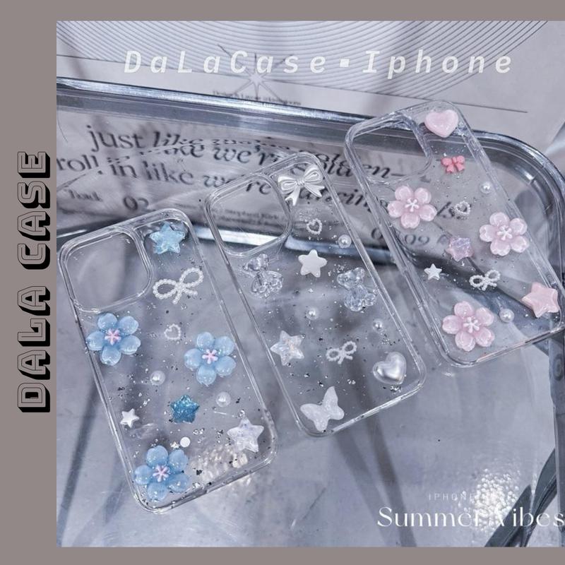 Ốp Lưng Nhũ Bạc Charm Hoa Hồng Xanh Và Gấu Trong