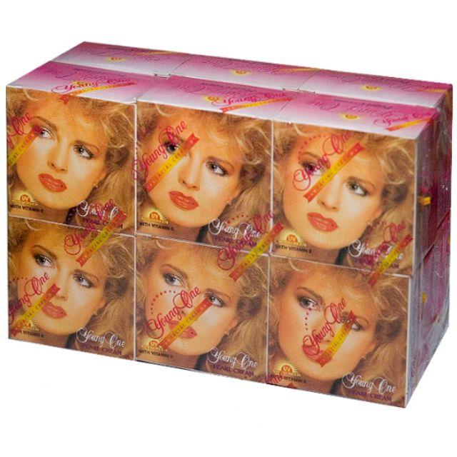 KEM CÔ GÁI TÓC XÙ LỐ 12 hộp nhỏ