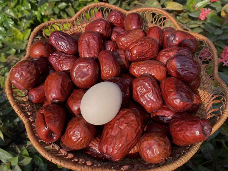 Hảo Hảo Táo Hòa Điền Tân Cương  size đại  80-90 quả/KG ( tặng kèm 100gr táo nhược khương X3)