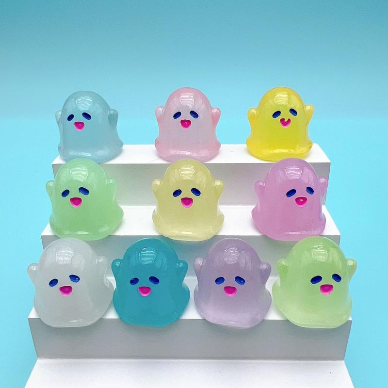 Mô hình bé Ghost phát sáng dạ quang trang trí nhà búp bê 1 cái