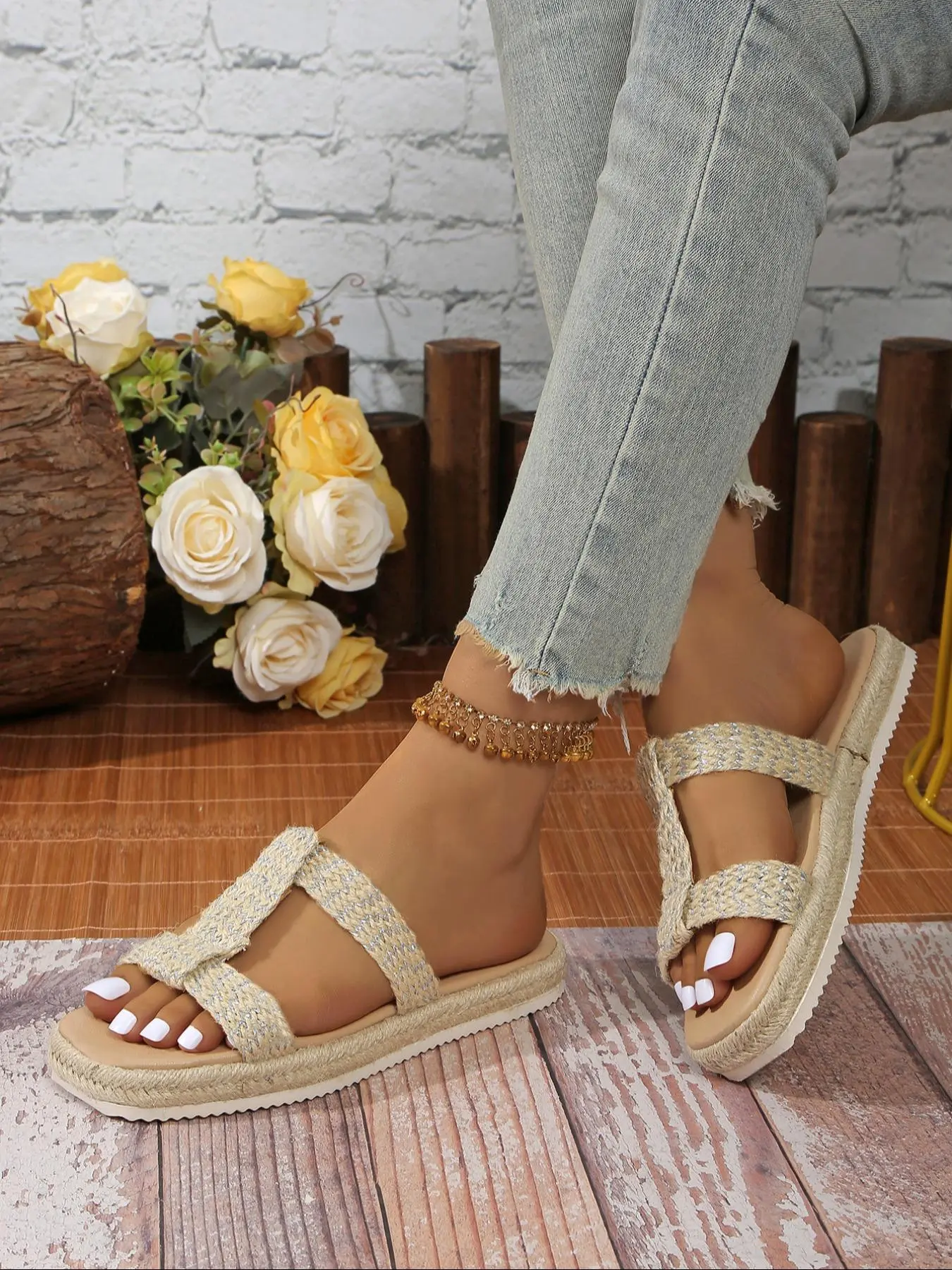 Women's Fashionable Chevron Pattern Slip on Sandals, Casual Comfortable Flat Sandals for Summer, Lightweight Breathable Shoes for Daily Wear, Girl