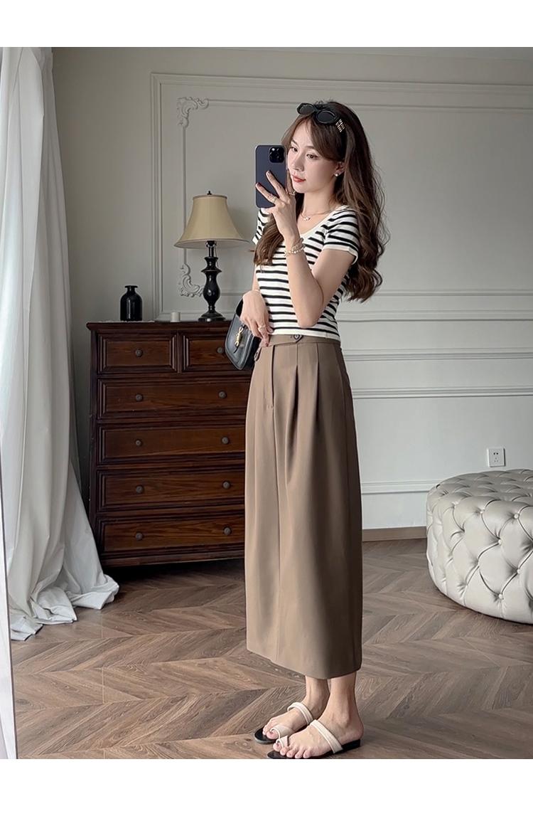 Product Introduction of Striped Short Style Top Design Sense Niche 2024 New Summer Sweet Slim Fit Inner Shoulder Short-Sleeved T-shirt Women's Striped Short-Sleeved Top 14