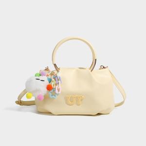 クラウドバッグ サステナブル 大容量ショルダーバッグ ニッチなデザイン 多目的バッグ 春ファッション 通勤バッグ fancy club バッグ 好き ハンターハンターめじるし アクセサリー ママ トレンド guカーゴ フィヨルド