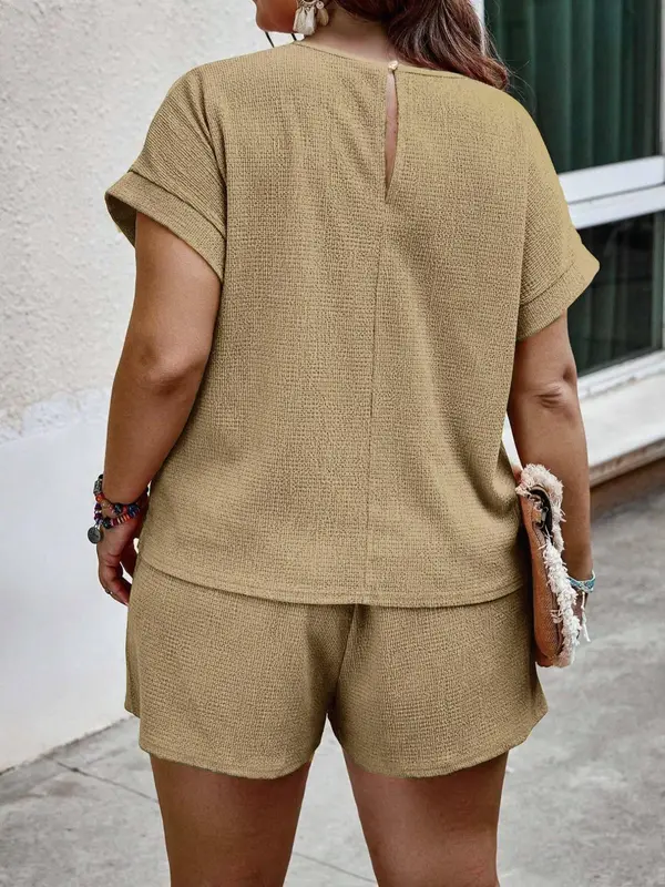 【Plus Size】Two Pieces Solid Textured Blouse Tops & Drawstring Waist Shorts Set, Summer Outfits 2024 Sets, Casual Short Sleeve Keyhole Neckline Top & Shorts, Outfits for Summer, Co Ords for Women 8