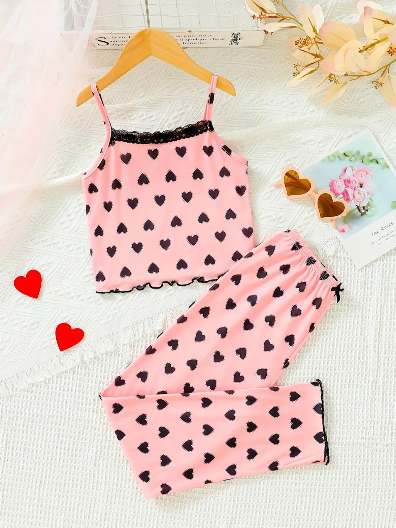 Girl's Heart Print Crop Cami Top & Pants Loungewear Two-piece Set, Elegant Comfy Contrast Lace Top & Trousers Set, Kids Sleepwear for Summer