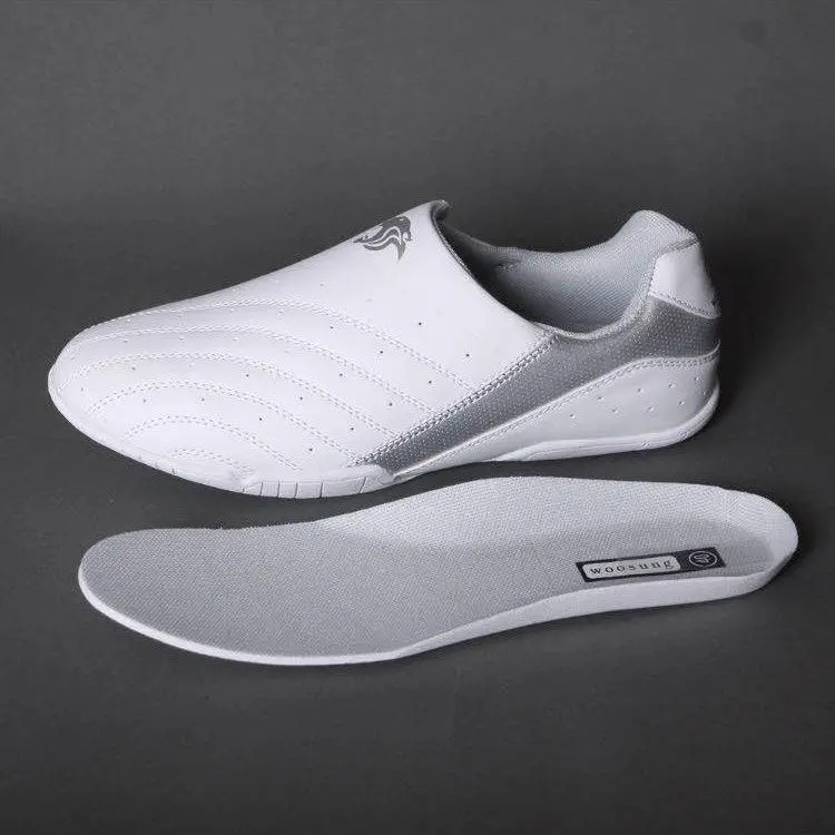 [1414 Positive Reviews] Taekwondo Shoes for Children and Adults, Martial Arts Shoes, Taekwondo Shoes for Autumn and Winter Training, Suitable for Beginners