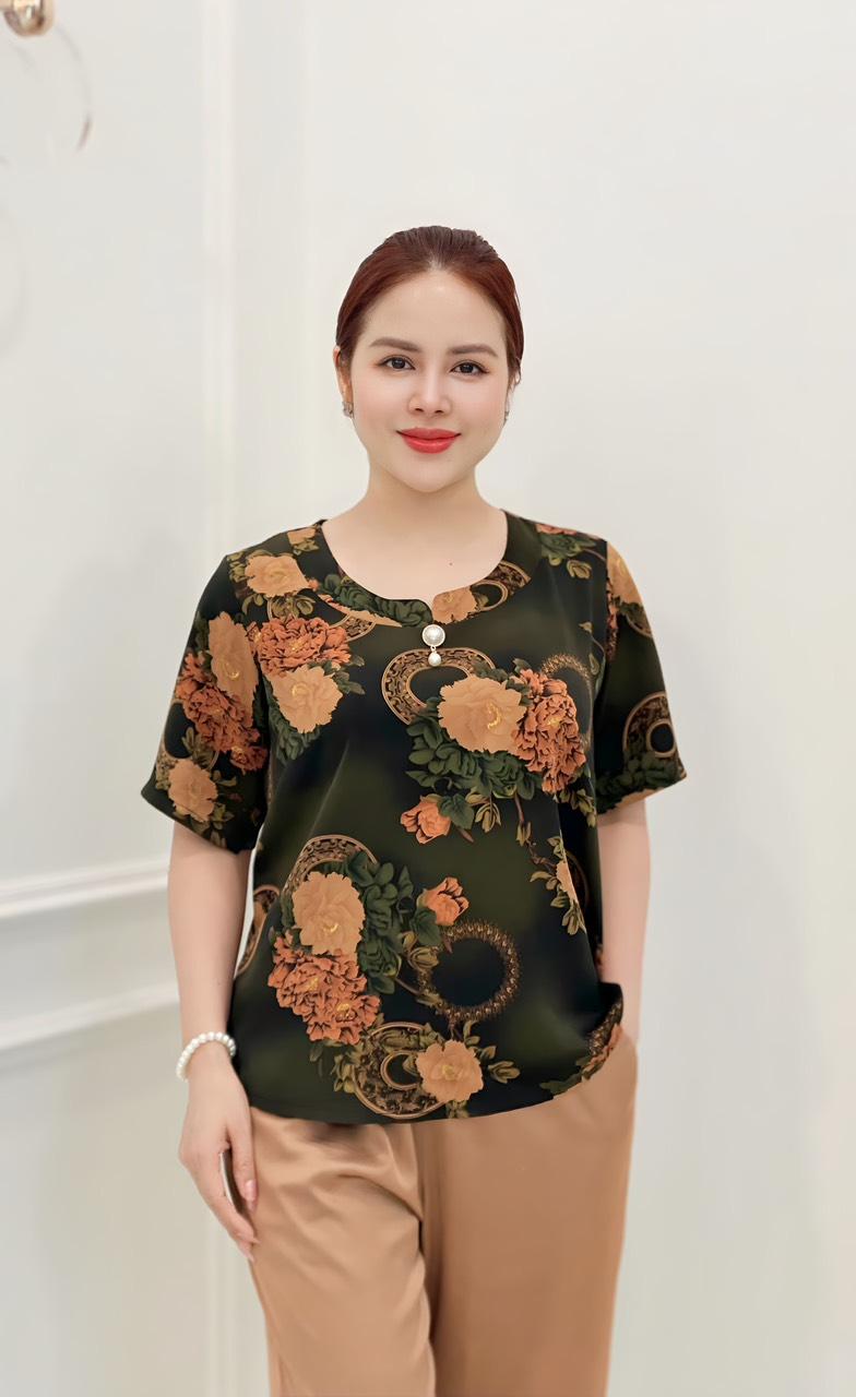 Product Introduction of ĐỒ BỘ TRUNG NIÊN CAO CẤP ÁO TAY NGẮN QUẦN DÀI PHỐI MÀU LỤA CHO BÀ VÀ MẸ Women 2