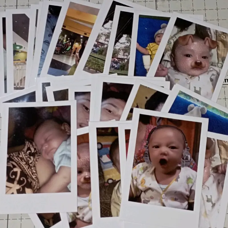 Polaroid ukuran 2r background putih min. 25 foto 0