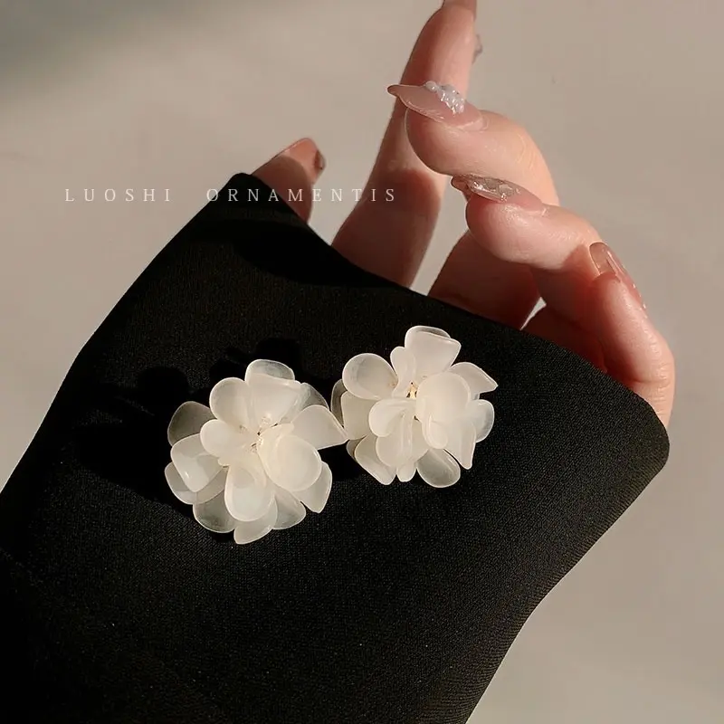 Mamoma.Things - Anting Tusuk Bunga Kelopak Tumpuk Korean Look [Alena] 4