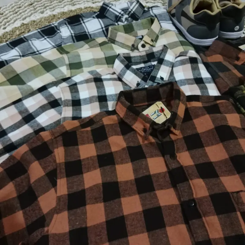 KEMEJA FLANEL DISTRO SURFING LENGAN PANJANG PRIA MOTIF KOTAK BAJU FLANEL kain nyaman  atasan Casual 2