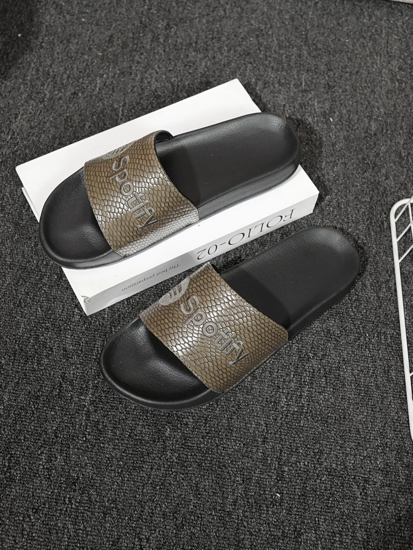 Men's Geometric Pattern Slides, Casual Comfortable Breathable Non-slip Slippers for Indoor & Outdoor Wear, Fashionable Slides for Daily Wear, Walking Shoes