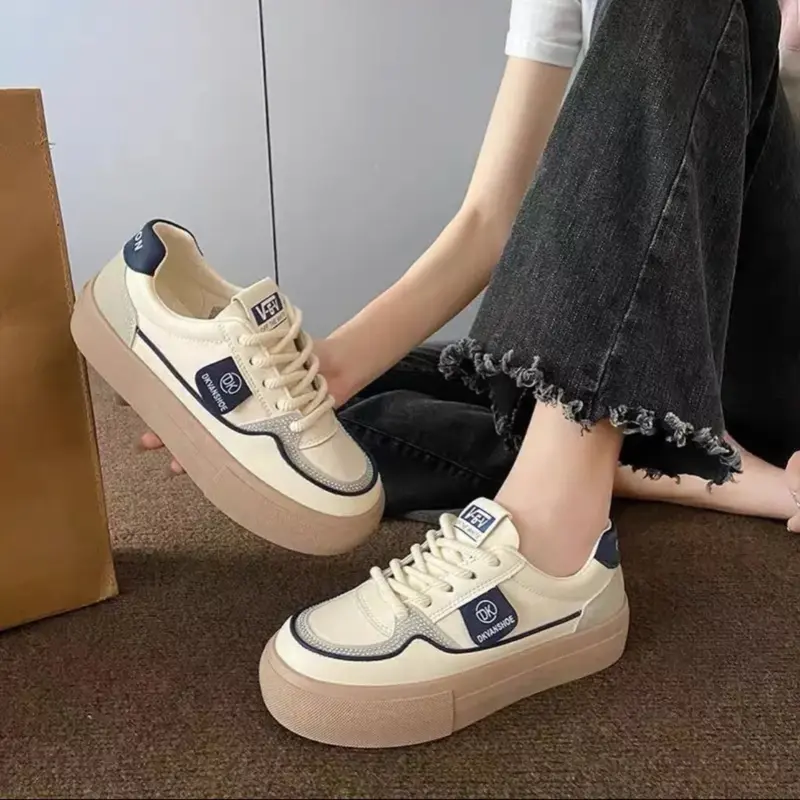 ISHOES - Giày Thể Thao Nữ TT249 Cao Đều 3cm Đế Dày Thoáng Khí Sneaker Cổ Cao Len 1