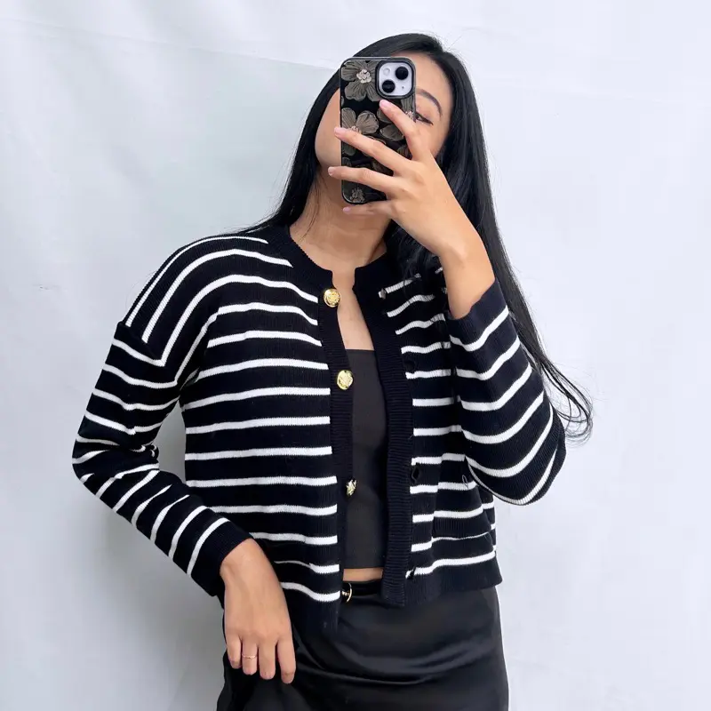 Jisso Cardigan Kancing Stripes Knit Cardigan Wanita Bahan Rajut Premium Tebal Baju Fit