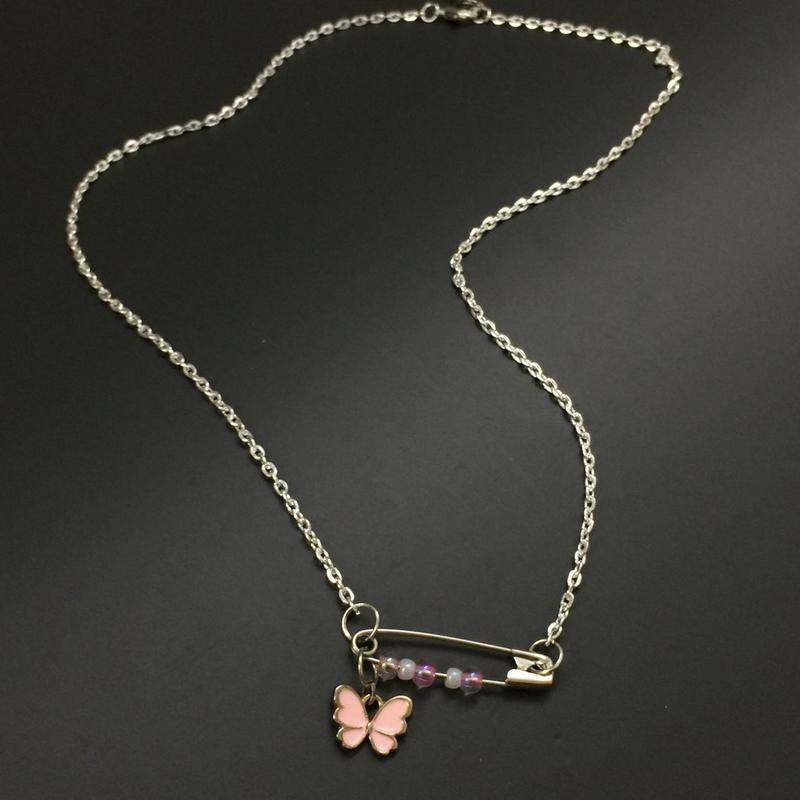 Safety pin necklace + charm - Vòng cổ kim tây và charm (hạt màu theo charm) Women Chain Trang Sức Jewelry Nữ Voi Dây Chuyền Dây Chuyền dây chuyền