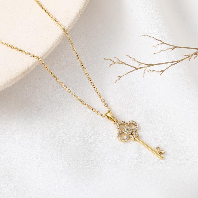 Product Introduction of 2024 new key titanium steel necklace for women affordable luxury style hot sale necklace 4