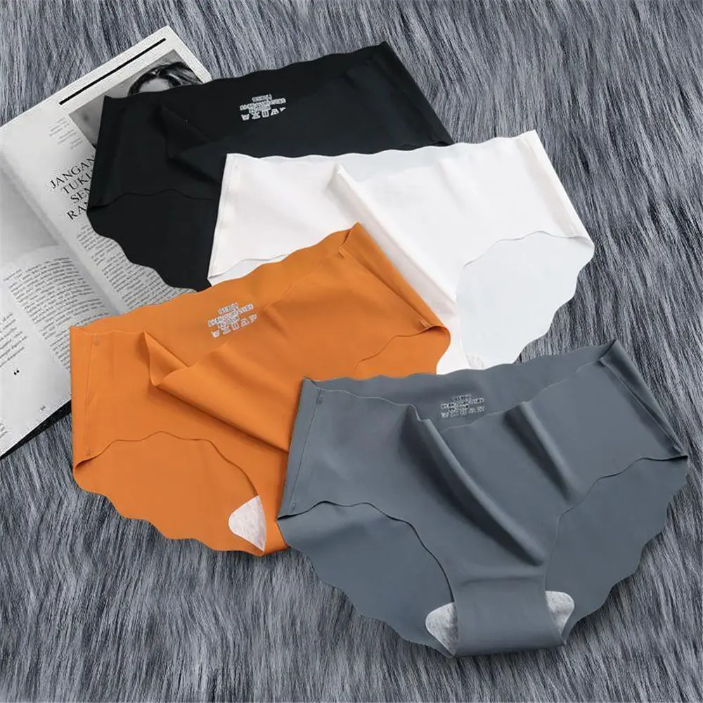 Quần Lót Nữ, Cạp Thường Nhật Bản, Đáy Cotton, Thiết Kế Đơn Giản, Màu Trơn Thoải Mái Và Thoáng Khí, Làm Bằng Lụa Lạnh Không Đường May, Thích Hợp Cho Phụ Nữ