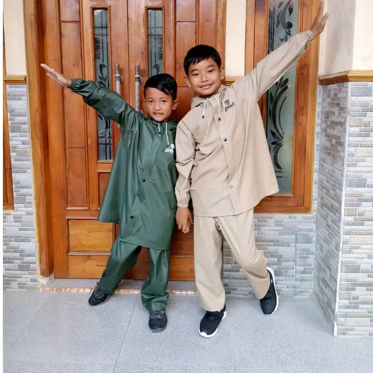 Jas Hujan ANAK Setelan Jaket Celana Anti Rembes Pvc 3