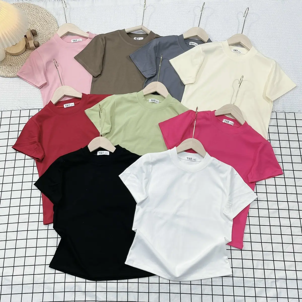 Áo thun cổ tròn chất Borip co giản 4 chiều from áo Baby Tee kiểu dáng ôm > 56kg - Mã Baby Tee trơn Cotton Nữ