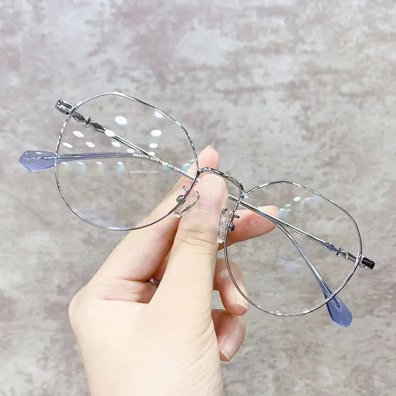 Gọng kính cận nữ thời trang tròn góc cạnh dành cho mặt vừa và to chất liệu kim loại M6 cắt độ cận free - Women Mắt Kính 4
