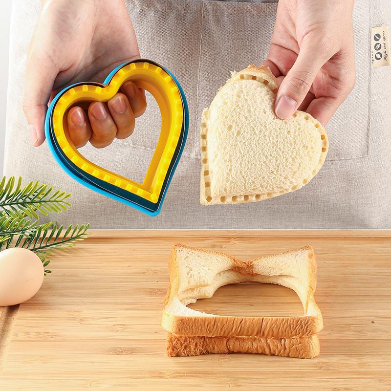 Sandwich Cutter, 1 Count DIY Stainless Steel Sandwich Cutter Sealer, Sandwich Making Mold, Kitchen Utensils 5