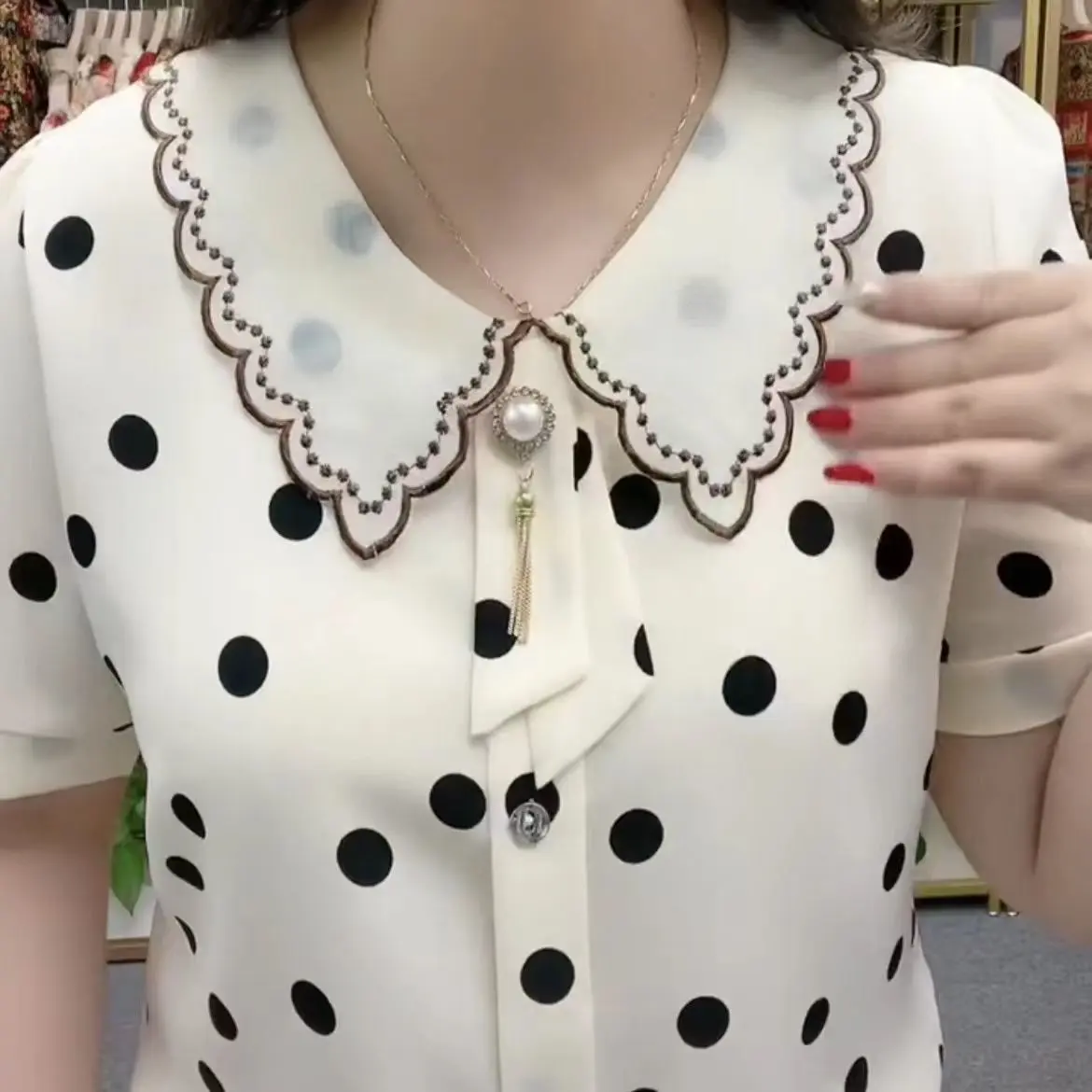 เสื้อเชิ้ตทรงหลวม ฤดูร้อน ใหม่ คุณภาพระดับไฮเอนด์ แขนสั้น เสื้อชีฟองคุณแม่ คอปกตุ๊กตา เสื้อเบลาส์กระชับสัดส่วน