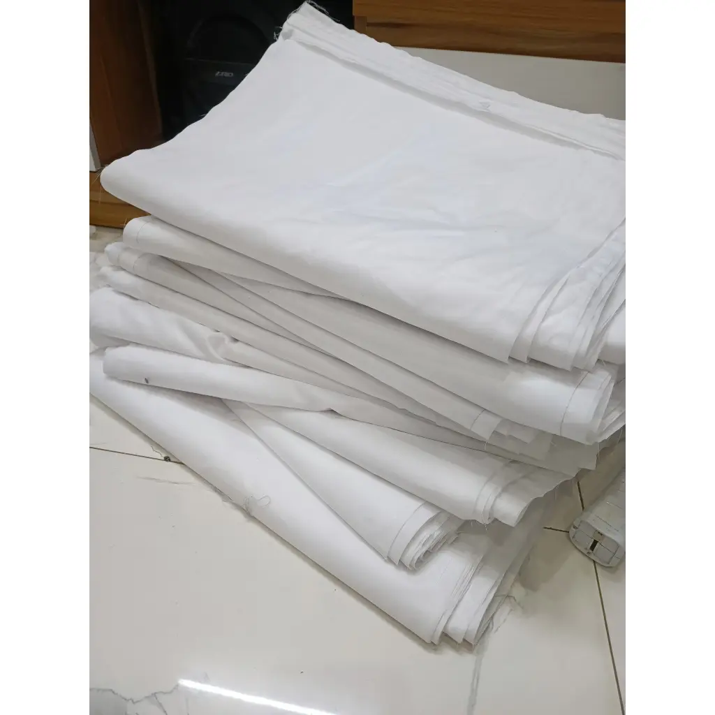 SALE 9K Vỏ ruột gối trắng (không kèm bông)lẻ 1 cái,kích thước 40x60cm(hụt 2cm)