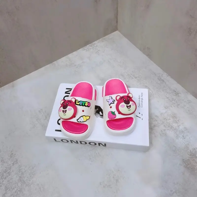 Dép Trẻ Em Gấu Dâu Lotso Dễ Thương, Nhựa EVA Siêu Nhẹ, Siêu Mềm Cho Bé Gái 2 - 10 Tuổi. 5