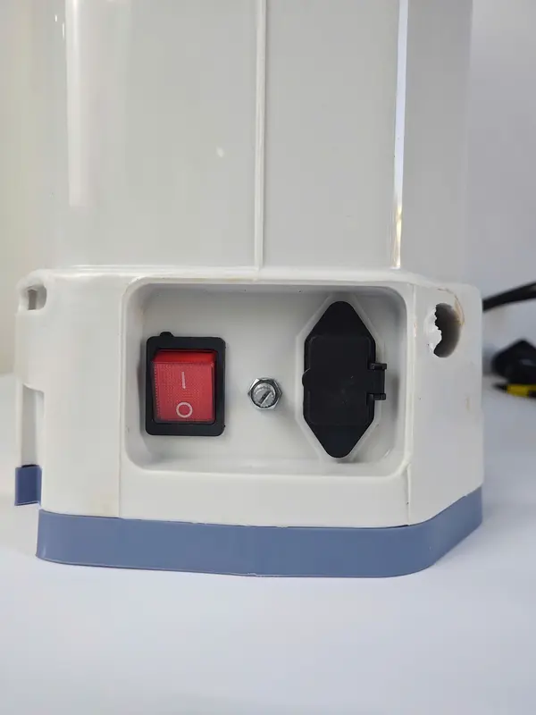 [TẶNG ĐẦY ĐỦ PHỤ KIỆN] BÌNH PHUN, BÌNH XỊT THUỐC SÂU CHÍNH HÃNG GGG. DUNG TÍCH 14L, 16L, 20L, ÁP LỰC SIÊU MẠNH 8