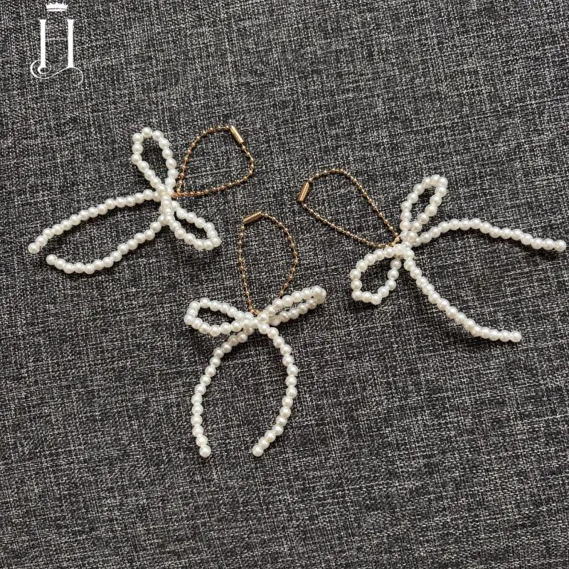 Gantungan Tas Mutiara Cantik - Hiasan Tas dengan Desain Mutiara Elegan