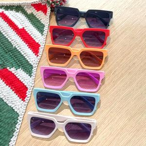 แว่นกันแดดเด็ก แฟชั่นใหม่ สไตล์เกาหลี ป้องกันรังสียูวี แว่นกันแดดพ่อแม่ลูก ดีไซน์การ์ตูนน่ารัก กรอบสี่เหลี่ยม เหมาะสำหรับเด็ก