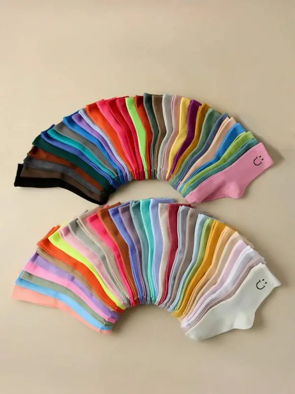 Random Women's Smile Face Print Mid-calf Socks, Casual Comfortable Breathable Socks for Daily Wear, Women's Socks for All Seasons 3