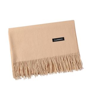 2025 พร้อมส่ง ผ้าพันคอใหม่สำหรับผู้หญิง ฤดูหนาว สีพื้นระดับไฮเอนด์ ผ้าคลุมไหล่ที่อุ่นและอเนกประสงค์ ผ้าพันคอสีแดงหนา ของขวัญ สไตล์ใหม่หรูหราเบาสำหรับผู้ชาย