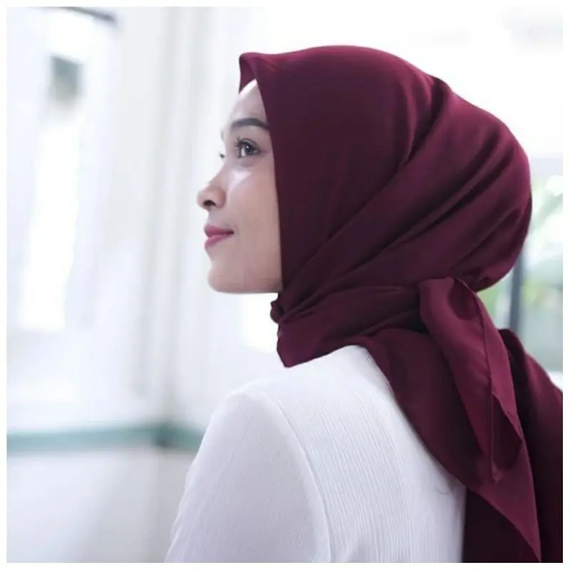 BURGUNDY Hijab Pollycotton Hijab Square ( Hijab warna Burgundy ) 0