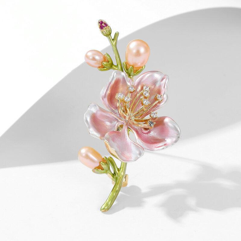 Product Introduction of Elegant Chinese style dress, cheongsam, chest flower, freshwater pearl, multi-purpose anti glare magnolia, high-end brooch 11