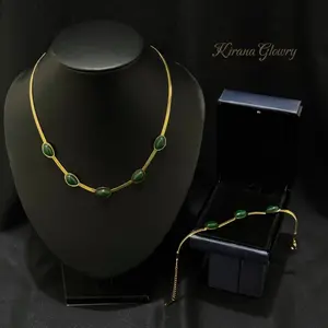 Perhiasan Hijau Lumut Kalung dan Gelang Pipih Kekinian Bahan Titanium Kirana Glowry