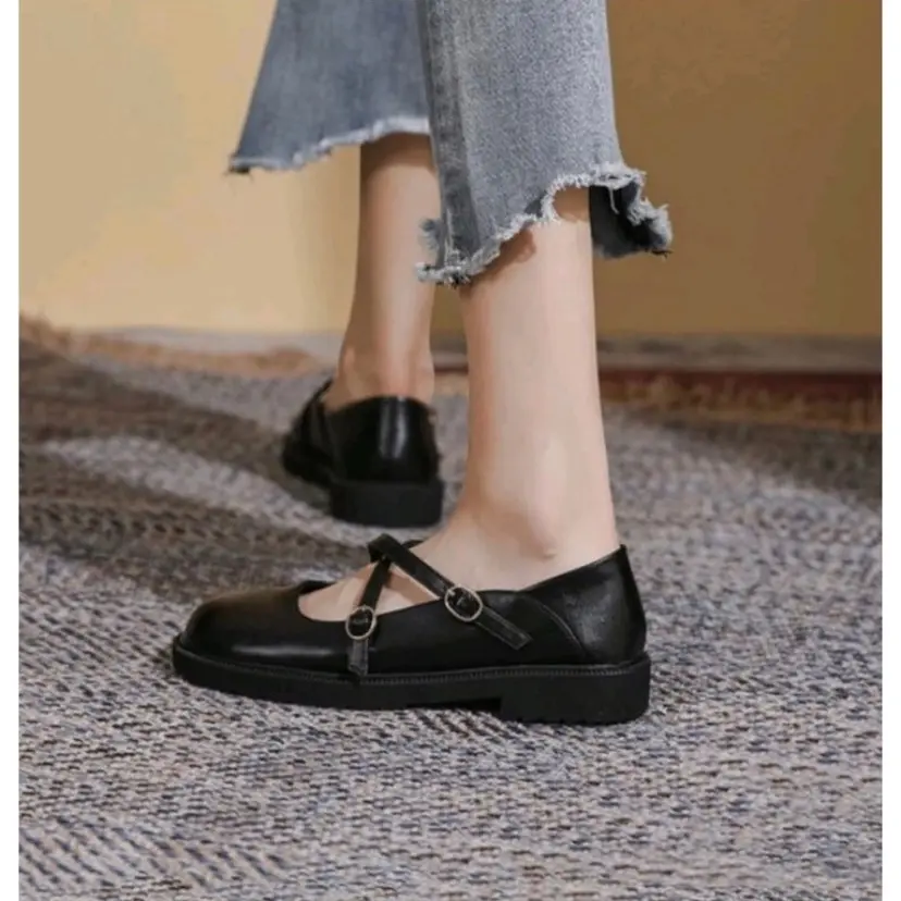 SEPATU WANITA MURAH SONG HYO KYO DOTS PRO STARS
