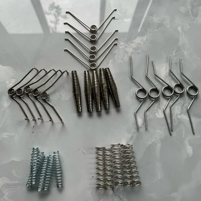 Bộ 5 chiếc lo xo cho kéo cắt tỉa 0