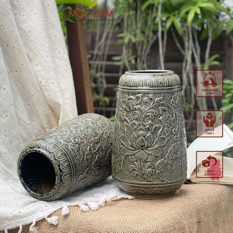 Bình gốm sứ Bát Tràng khắc nổi họa tiết bông sen, màu men mộc cổ kính phù hợp cắm hoa sen | Mộc Gốm MG219 Decor Decor Phòng