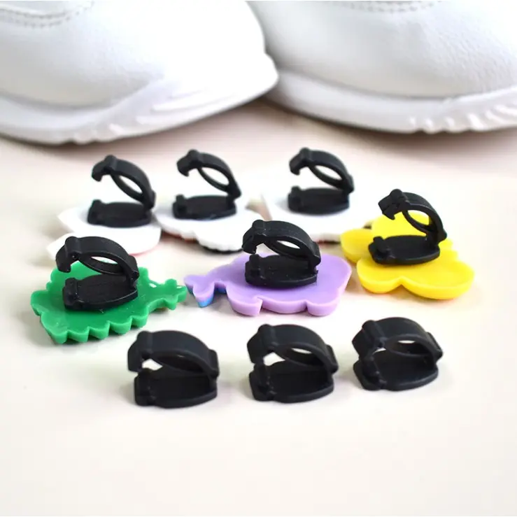 Chốt nhựa gắn charm làm Jibbitz trang trí dây giày, các mẫu khóa zipper 1