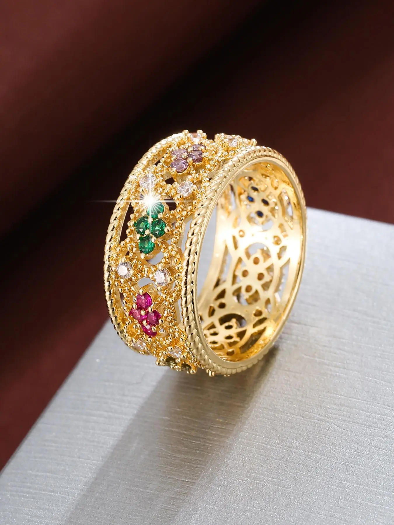 Women's Elegant Hollow Out Flower Design Ring, Fashion Promise Ring for Women for Party, Daily Decor, Trendy  Exquisite Vintage Jewelry for Birthday Gift