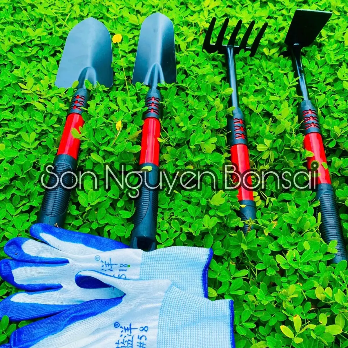 Combo 4 Món Cào Quốc Xẻng Làm Vườn Đa Năng ( Tặng Kèm Gang Tay )
