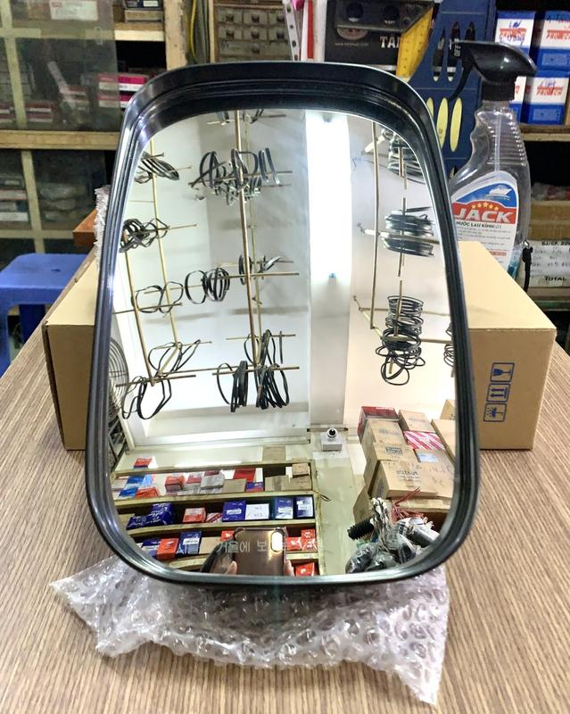 Gương (Kính) Chiếu Hậu, Gương Cầu Soi Đường Xe Tải Hyundai 2,5 tấn đến 5 tấn Mighty N250, HD65, HD72, HD99, HD800,...Loại Xịn Hàn Quốc Gương SL-778. ( kích thước:19x31cm)
