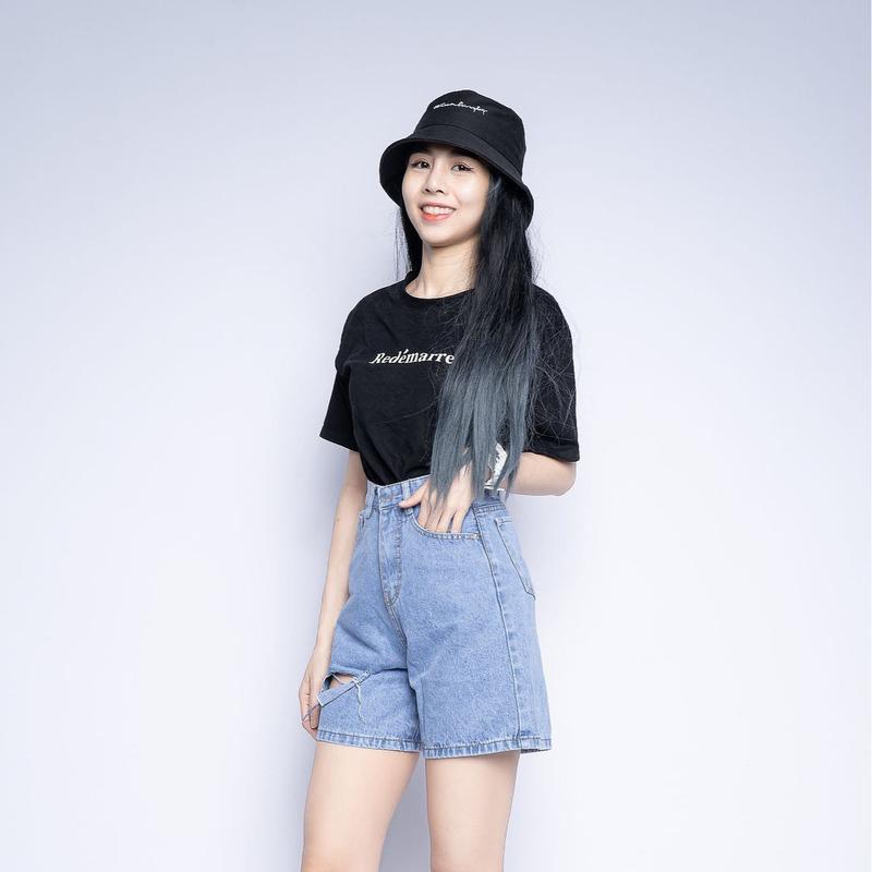 EO NHỎ Quần Ngố Jean Nữ Rách Lưng Cao JUBE Vol.67 Quần Lửng Nữ Ống Rộng Lai Cuốn Vải Jean Không Co Giãn BST Good Girl Gone Bad Denim Women