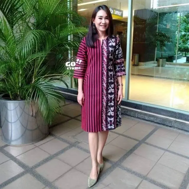 Dress Tenun Etnik merah