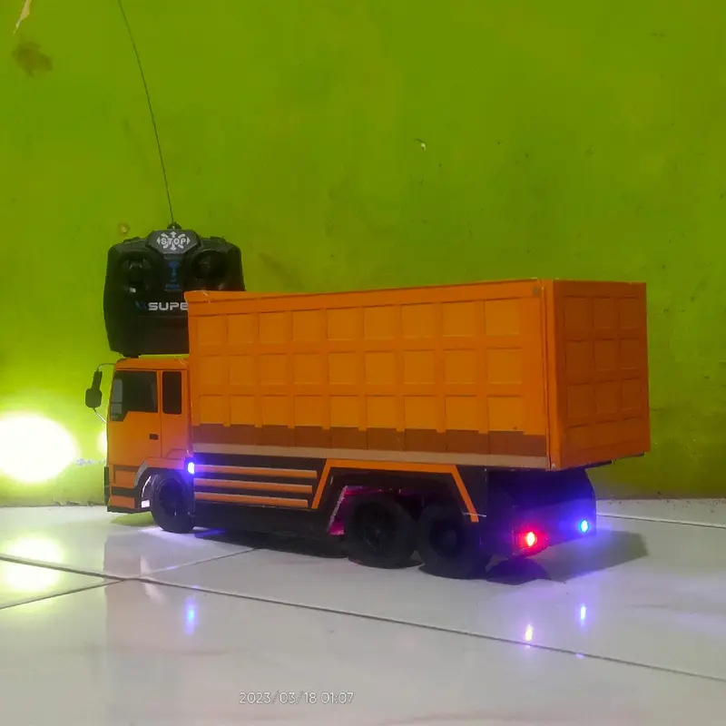 Miniatur Truk Dump Fuso, Hino Remot RC Set Hadiah Pengendali Jarak Jauh Elektrik Mobil Control Kado Sports - Remote, Toys 2