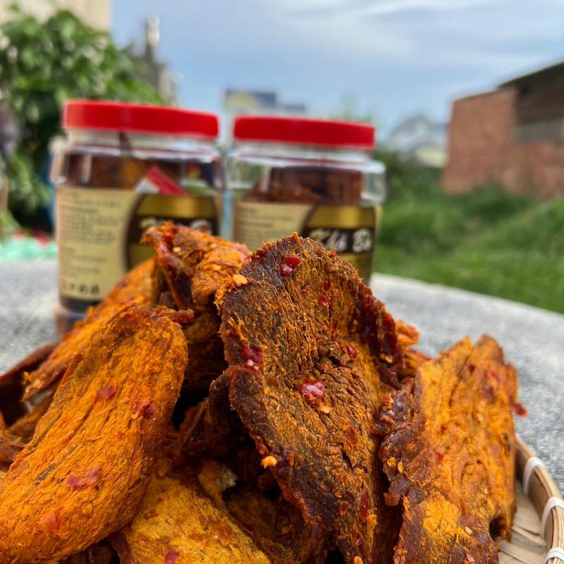 Khô bò mềm vụn lớn Hủ500gr Cay Snack Ăn Vặt Food